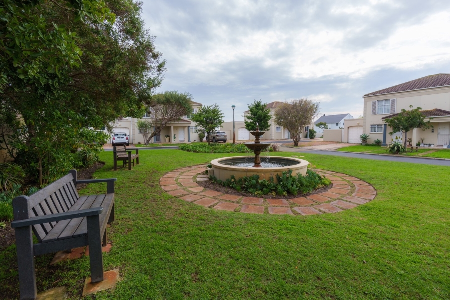 2 Bedroom Property for Sale in Royal Ascot Western Cape